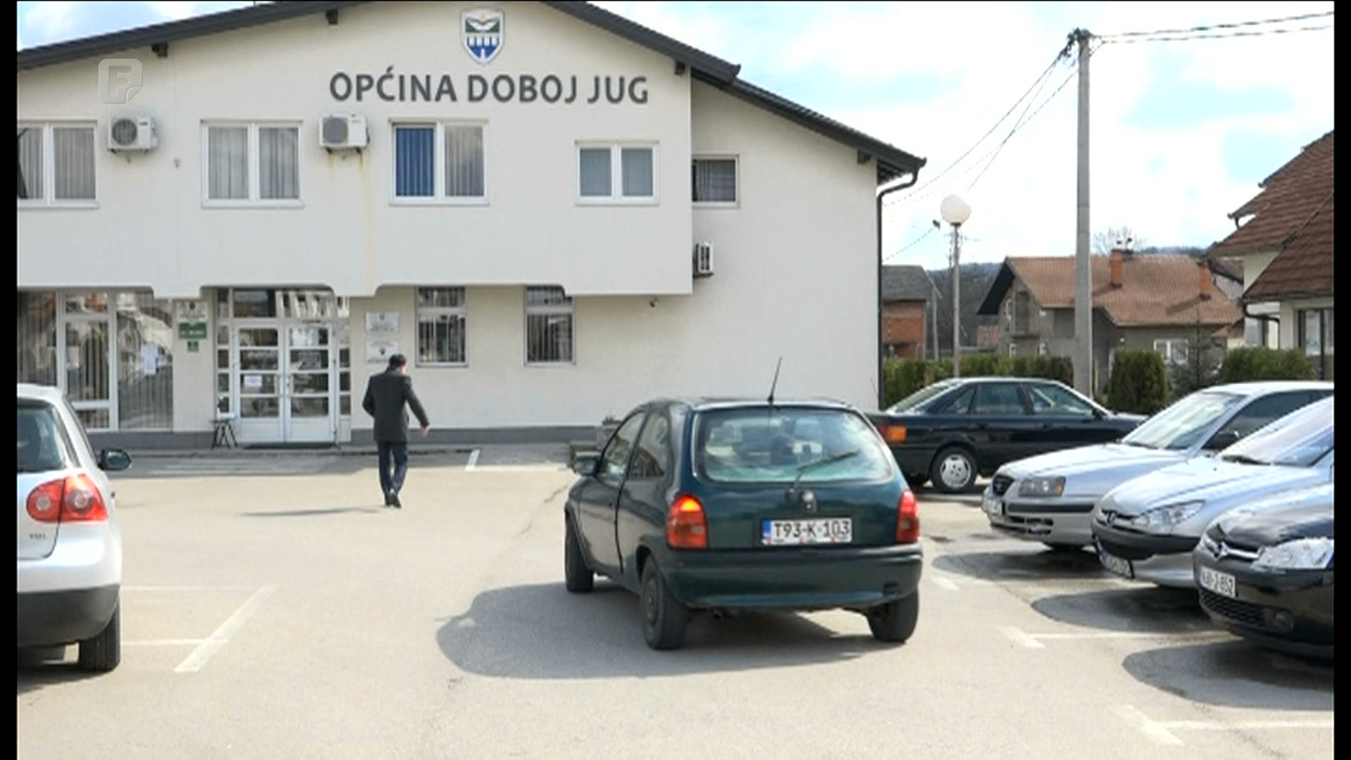 Nije neobično da odlazeća vlast onoj koja dolazi nastoji u svakom smislu otežati posao